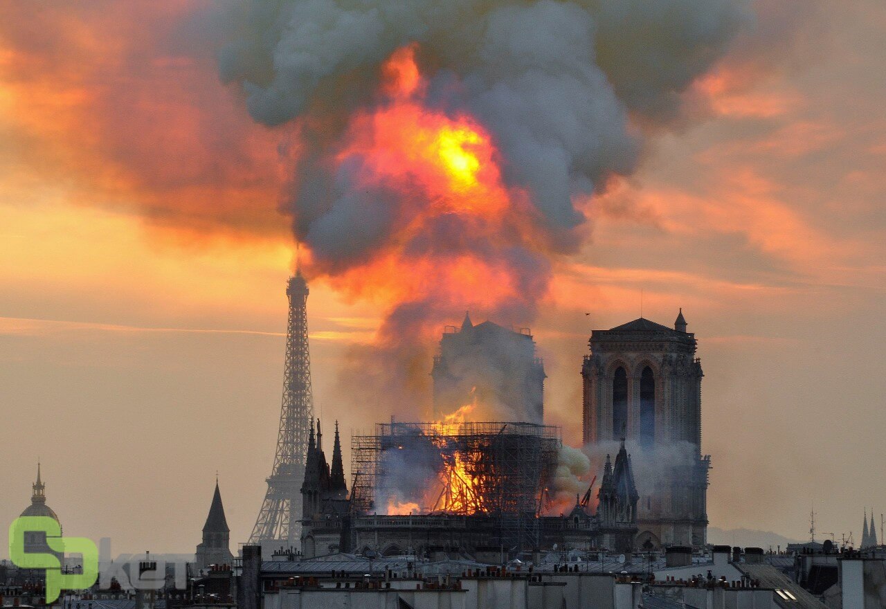 آتش سوزی نوتردام پاریس (کلیسای جامع گوتیک) در سال ۲۰۱۹